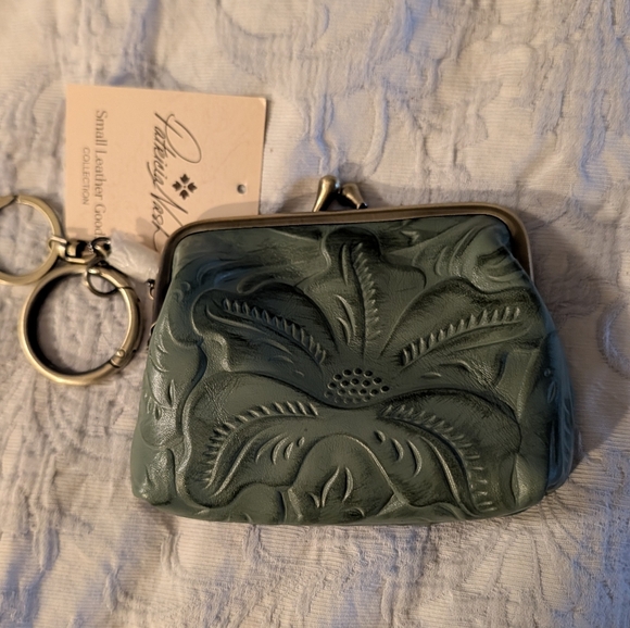 Patricia Nash Borse Coin Purse in Sage Green Burnished Tooled Leather - Picture 4 of 10